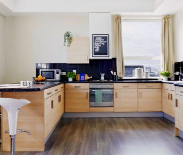 Basic En-suite Single - Photo 4