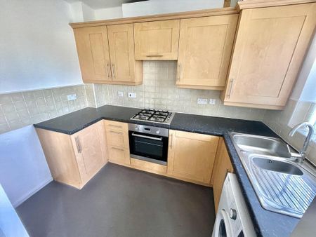 2 bedroom flat to rent - Photo 3