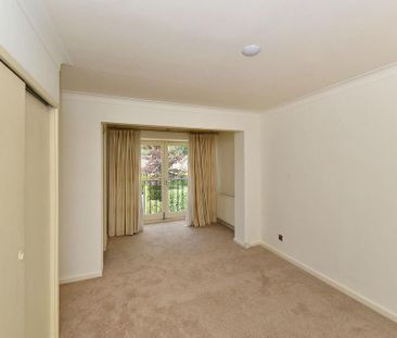 4 bedroom detached house to rent - Photo 5