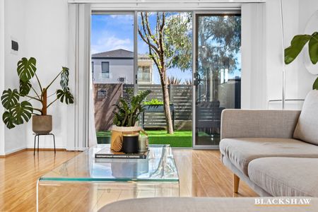 40 Lansdown Crescent, Casey ACT 2913 - House For Rent | Domain - Photo 4