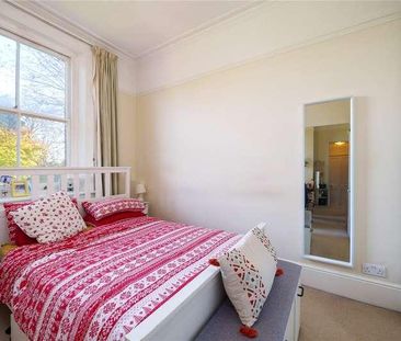 Lytton Grove, London, SW15 - Photo 2