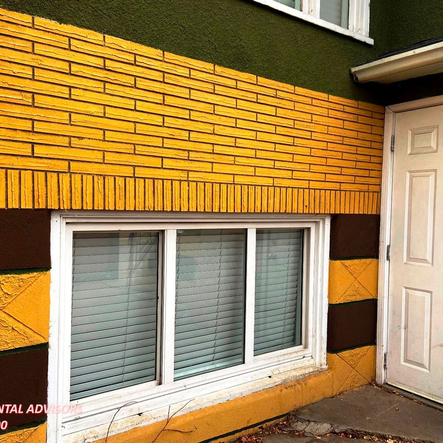BSMT 9347 105 Avenue Northwest - Photo 1