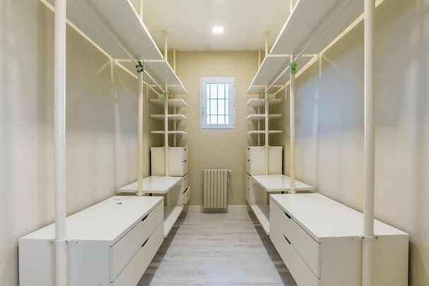 Luxury 5 bedroom Detached House for rent in Pozuelo de Alarcón, Autonomous Region of Madrid - Photo 1