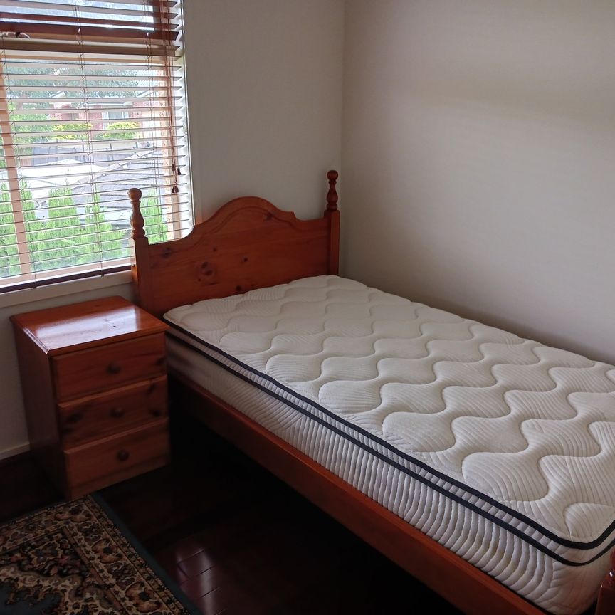 Mount Waverley - Photo 2