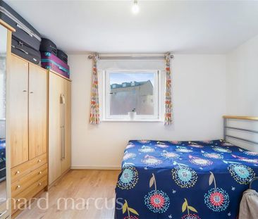 Wooldridge Close, Feltham - Photo 3