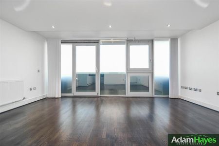 2 bedroom penthouse to rent - Photo 2