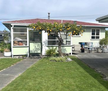 4 Bedroom Pirimai, Napier - Photo 1
