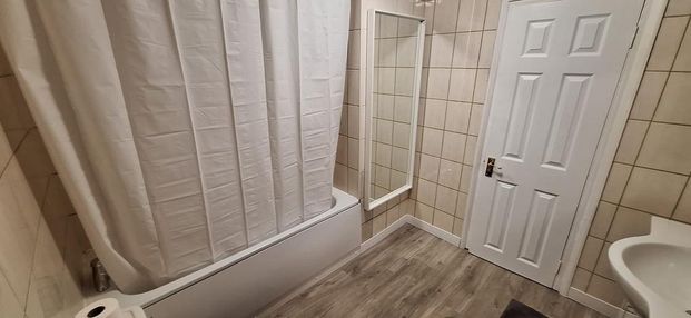 1 bedroom house of multiple occupation to rent - Photo 1