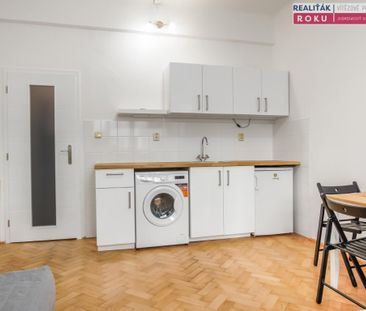 Pronájem bytu 1+kk 20 m2 - Fotografie 2