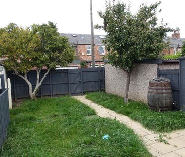 3 bedroom terraced house to rent - Photo 6