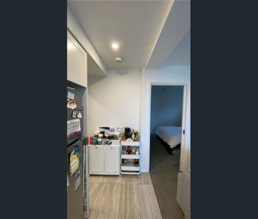 Plus a Study ! - Hidden Gem in Beacon Hill with Ocean Views - Photo 3