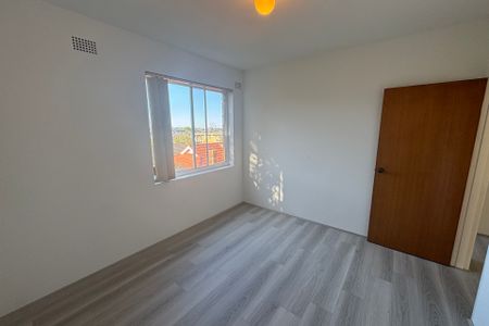 8/39 Imperial Avenue, Bondi - Photo 2