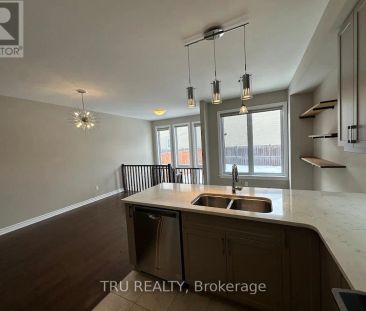 130 ERIC MALONEY WAY - Photo 1