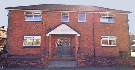 2 bedroom flat to rent - Photo 3