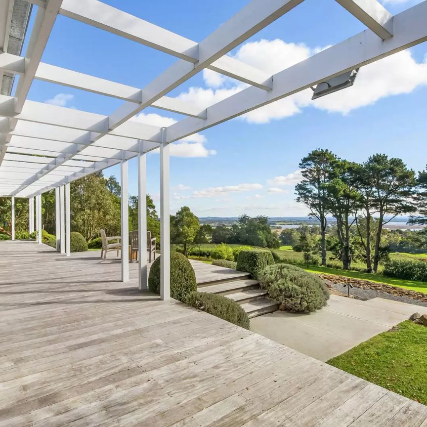 "The Bails" - Exclusive Country Residence with Breathtaking Views 150 Hawthorne Lane, Kangaloon - Photo 1