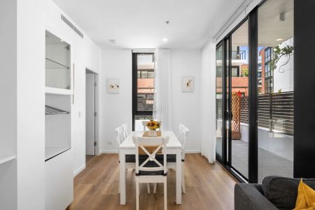 Fully furnished and equipped 2 bedroom apartment! - Photo 4