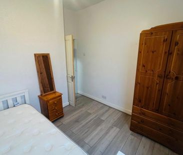 4 bedroom house of multiple occupation to rent - Photo 6