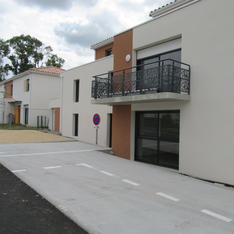 Location Appartement 2 pièces 44m² - Photo 1