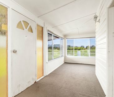 Serene Farm Scene - Photo 2