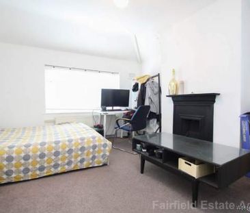 2 bedroom property to rent in Watford - Photo 5