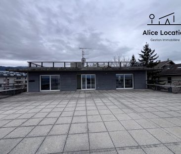 Location Appartement 4 pièces 149m² THONON LES BAINS 74200 - Photo 2