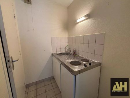 BREST - STUDIO - A DEUX PAS DES FACULTES - Photo 4