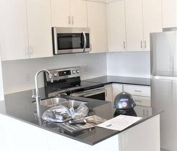For Lease - 102 Grovewood Common, Oakville, Ontario - Photo 1
