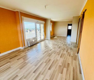 Location Appartement 4 pièces 86m² - Photo 2