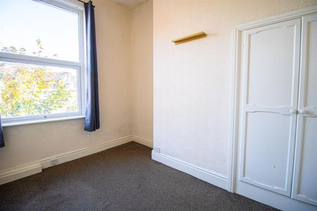 2-Bed Terraced House to Let on Shelley Road, Preston - Photo 2