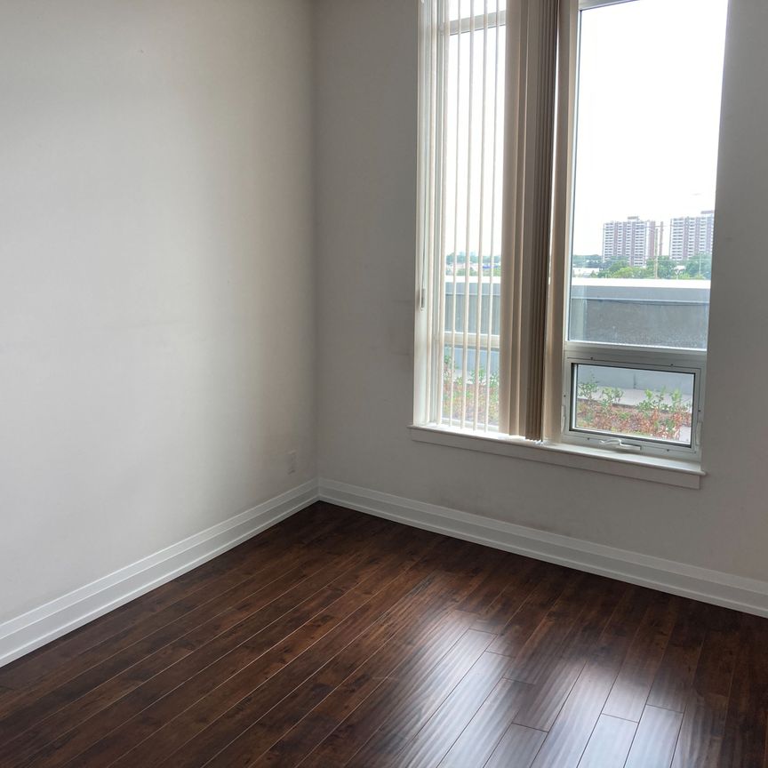 For Lease - 7161 Yonge Street Unit# 325, Markham, Ontario - Photo 1