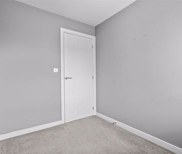 Yew Tree Close, Leigh - Photo 5