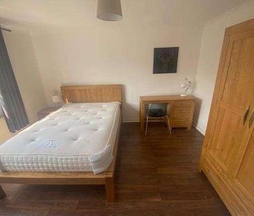 Surbiton, KT5 - Photo 1