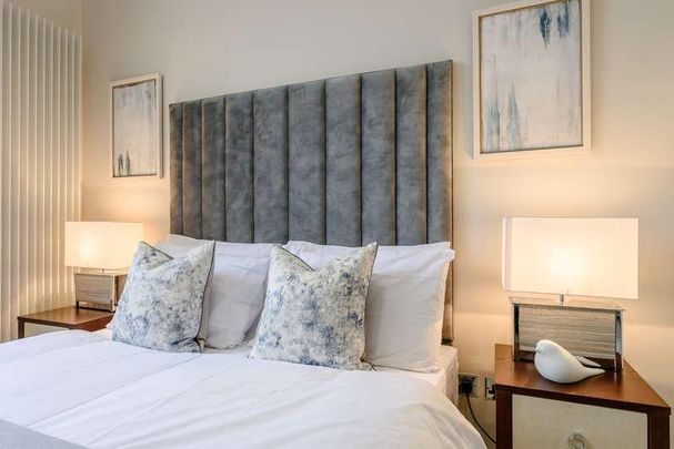 Kensington Gardens Square, Bayswater, London, W2 - Photo 1