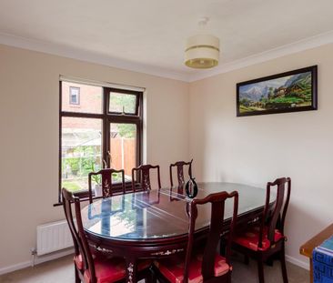4 bedroom detached house to rent - Photo 3