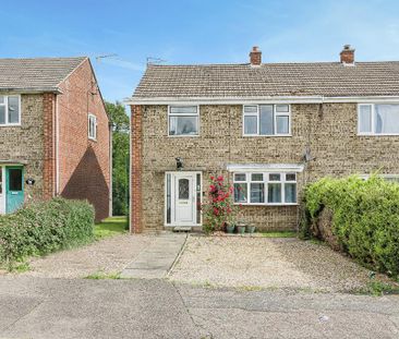 3 bedroom end of terrace house to rent - Photo 3