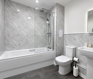 2 bedroom flat to rent - Photo 5