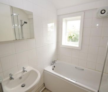 2 bedroom maisonette to rent - Photo 5