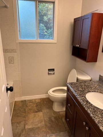 For Lease - 188 Mason Avenue, Bradford West Gwillimbury, Ontario - Photo 4