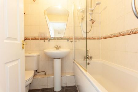 3 bedroom terraced house to rent - Photo 4