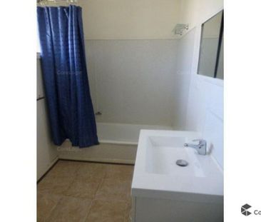 4 Bedroom Home - Photo 5