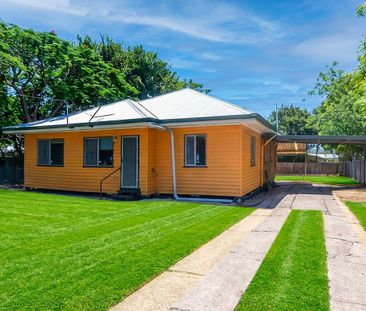 Family Home with Air Conditioning and Large Yard! - Photo 4