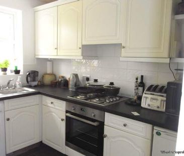 2 bedroom property to rent in Reading - Photo 2