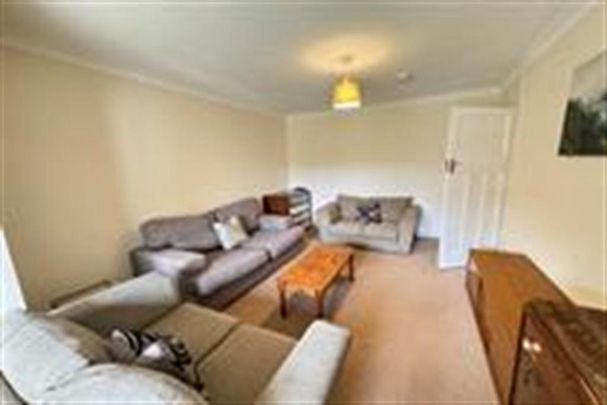 4 bedroom terraced house to rent - Photo 1