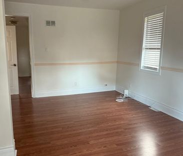 For Lease - 270 Verdun Road Unit# Main, Oshawa, Ontario - Photo 2