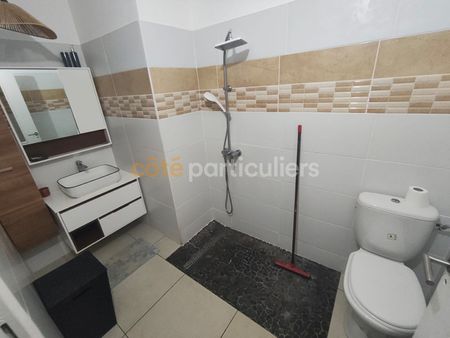 Location Appartement 2 pièces 72m² - Photo 3