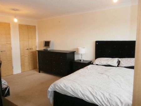 Apartment in Milbourne Court, Carlisle - Photo 2