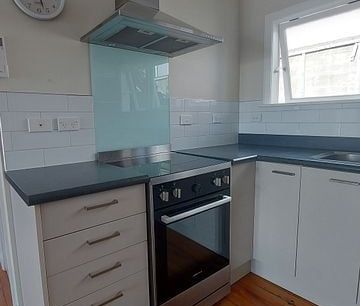 Sun, sky, views, clean, tidy, warm and dry! - Photo 6