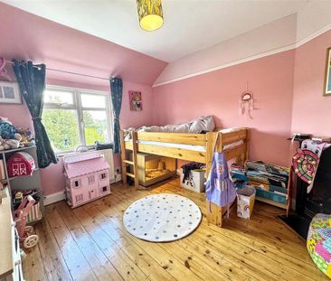 4 bedroom semi-detached house to rent - Photo 4