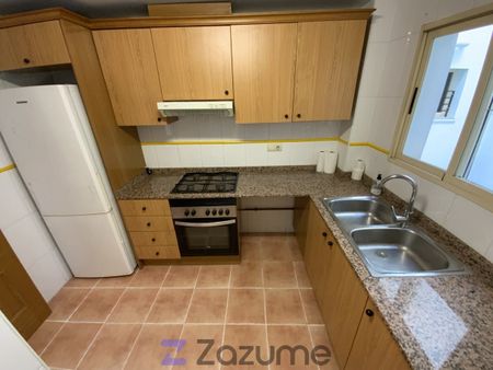 Piso de alquiler en Carrer de Miquel Paredes, Tres Forques - Photo 2