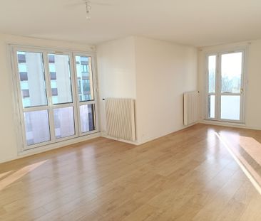 Location Appartement 4 pièces 106m² ORLEANS 45100 - Photo 1